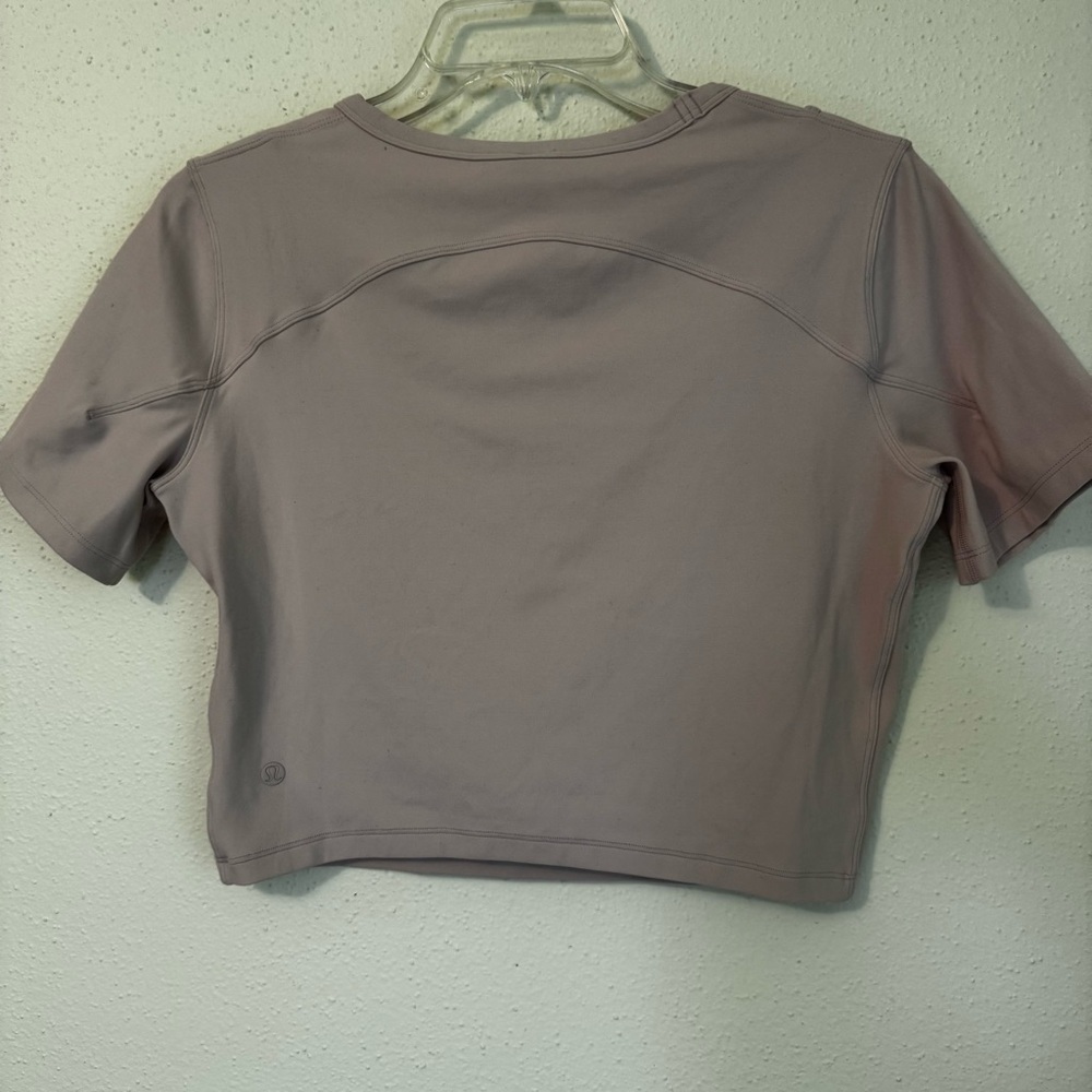 Lululemon Get Centered Cropped Top Sz 10 Shirt Short Sleeves Misty Pink Yoga - Picture 2 of 11